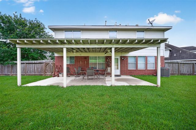 12042 Clear Brook Oak Street, Houston, TX 77089