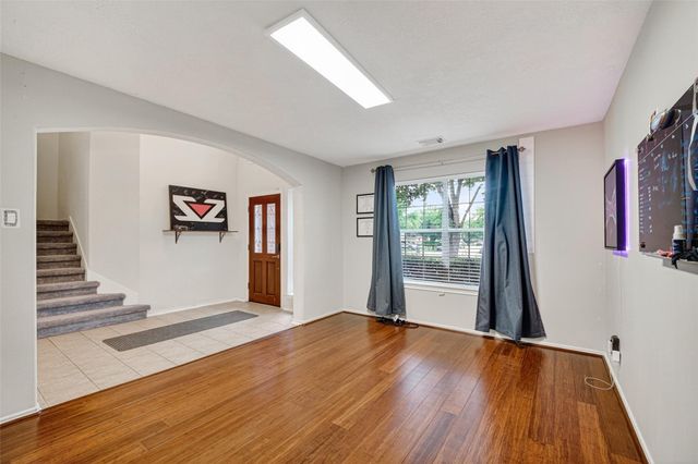 12042 Clear Brook Oak Street, Houston, TX 77089