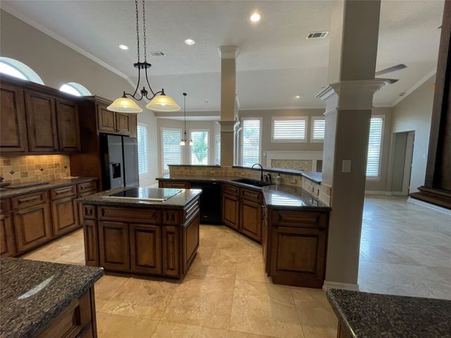 11611 Canyon Breeze Drive, Tomball, TX 77377