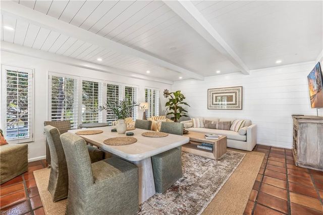 282 4th ST S # 204, Naples, FL 34102