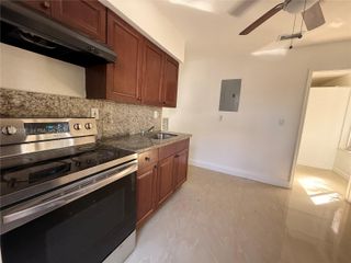 313 NE 57th St 313, Miami, FL 33137