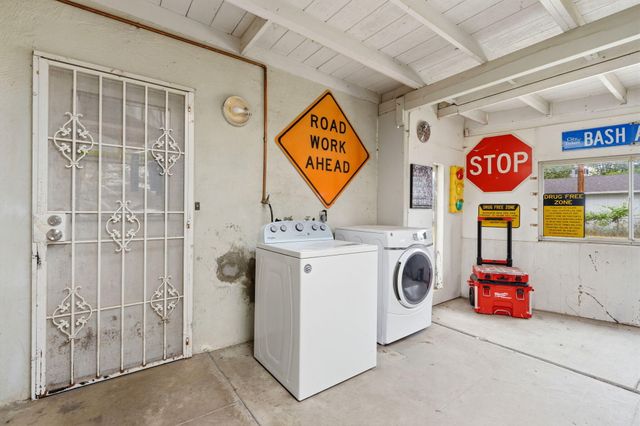 630 Auburn Street, Tulare, CA 93274