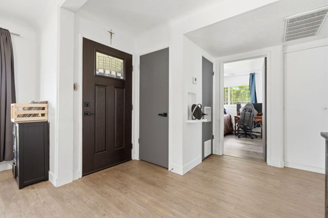 630 Auburn Street, Tulare, CA 93274