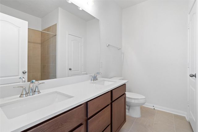 5514 Blackbird Lane, Hitchcock, TX 77563