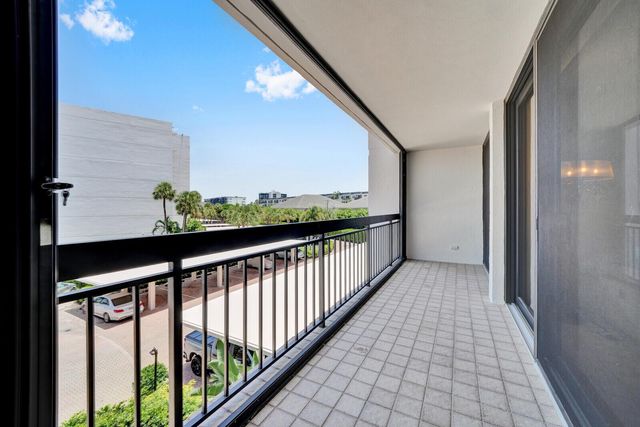 2697 N Ocean Boulevard F-303, Boca Raton, FL 33431