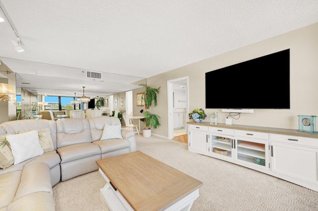 2697 N Ocean Boulevard F-303, Boca Raton, FL 33431