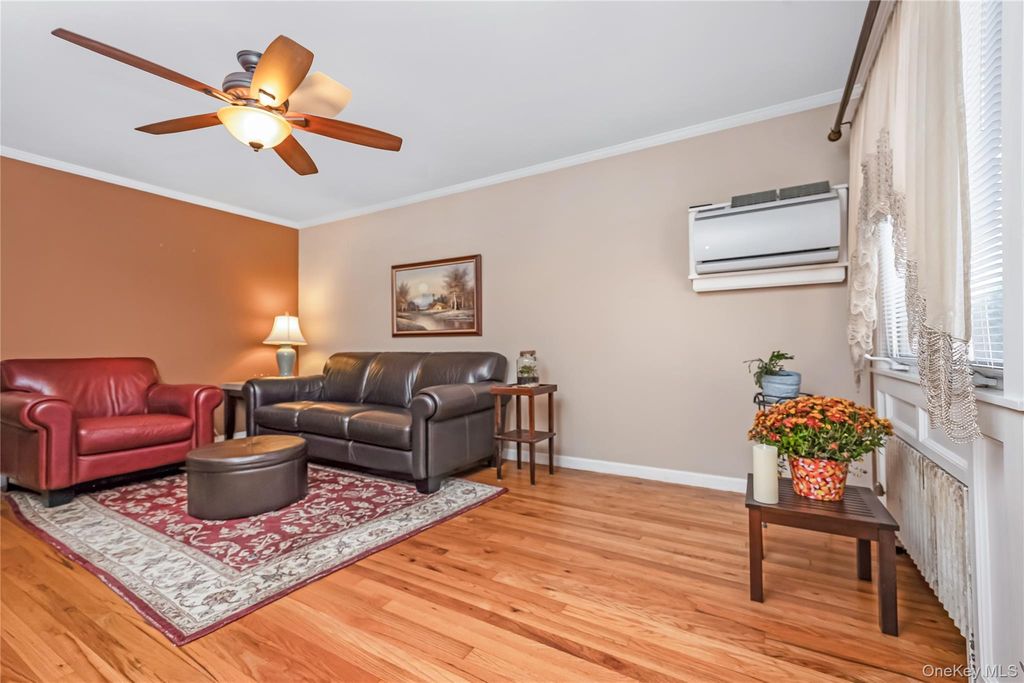149-27 Lefferts Boulevard, South Ozone Park, NY 11420 — photo 4
