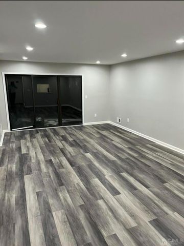 254 Bromley Place, East Brunswick, NJ 08816