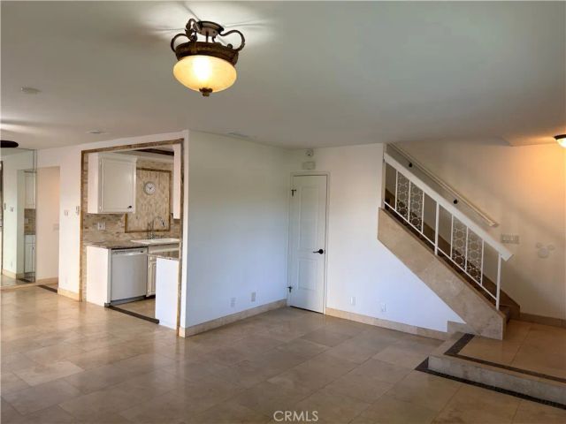 2072 S West, Anaheim, CA 92802
