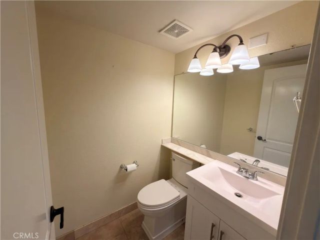 2072 S West, Anaheim, CA 92802