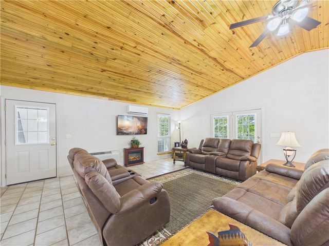 11646 Cedar Drive, Garfield, AR 72732