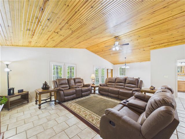 11646 Cedar Drive, Garfield, AR 72732