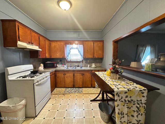 7 Junkin Street, Natchez, MS 39120