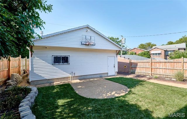 3452 Gasconade Street, St Louis, MO 63118