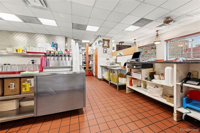 1350 W Fort Street, Detroit, MI 48226