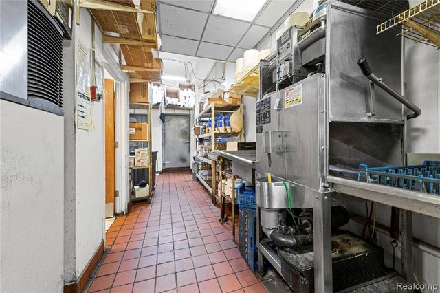 1350 W Fort Street, Detroit, MI 48226