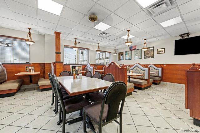 1350 W Fort Street, Detroit, MI 48226