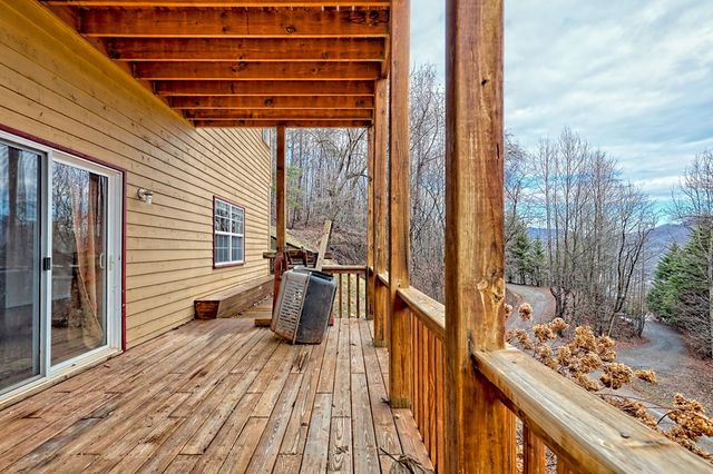 162 Eagles View Valley, Hayesville, NC 28904