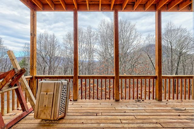 162 Eagles View Valley, Hayesville, NC 28904