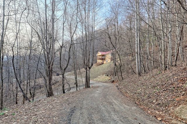 162 Eagles View Valley, Hayesville, NC 28904
