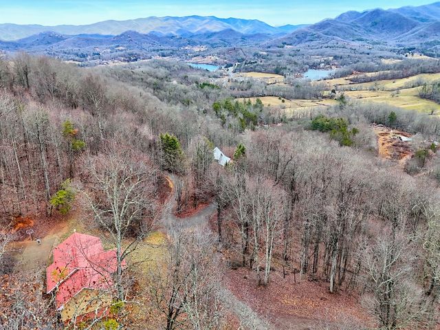 162 Eagles View Valley, Hayesville, NC 28904