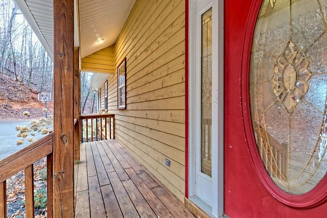 162 Eagles View Valley, Hayesville, NC 28904