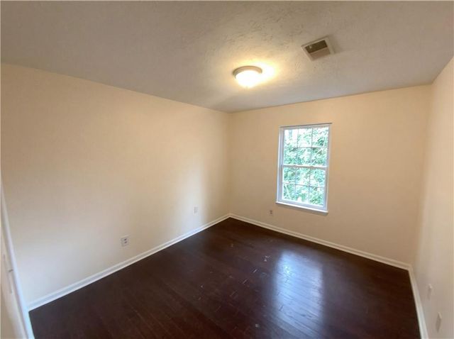 311 Quail Run, Roswell, GA 30076