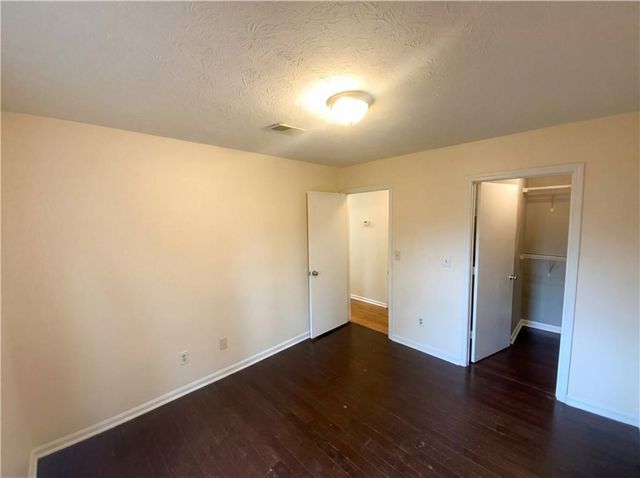 311 Quail Run, Roswell, GA 30076