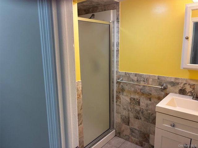 5625 136th Street 1FL, Flushing, NY 11355