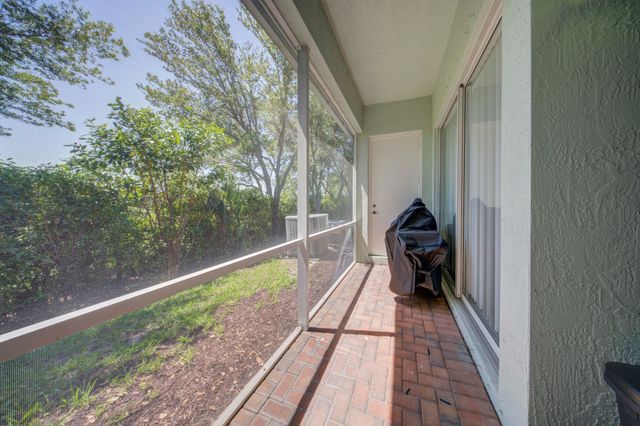 2364 Center Stone Lane, Riviera Beach, FL 33404