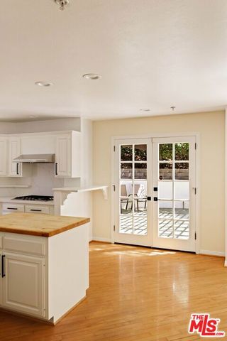 5237 San Feliciano Drive, Woodland Hills (los Angeles), CA 91364