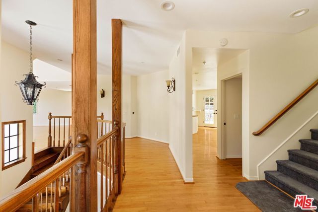 5237 San Feliciano Drive, Woodland Hills (los Angeles), CA 91364