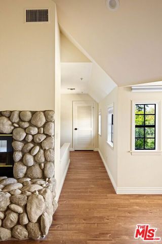 5237 San Feliciano Drive, Woodland Hills (los Angeles), CA 91364