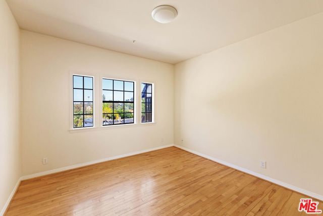 5237 San Feliciano Drive, Woodland Hills (los Angeles), CA 91364