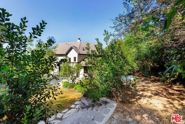 5237 San Feliciano Drive, Woodland Hills (los Angeles), CA 91364