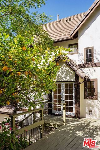 5237 San Feliciano Drive, Woodland Hills (los Angeles), CA 91364