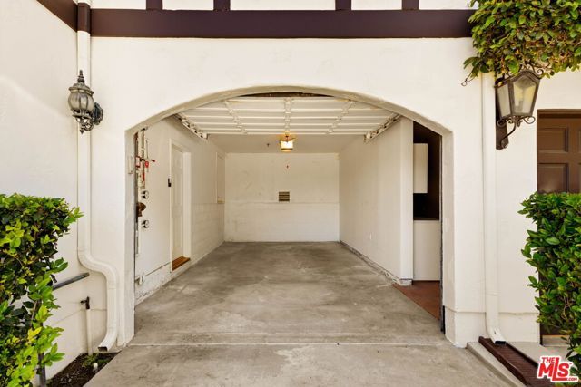 5237 San Feliciano Drive, Woodland Hills (los Angeles), CA 91364