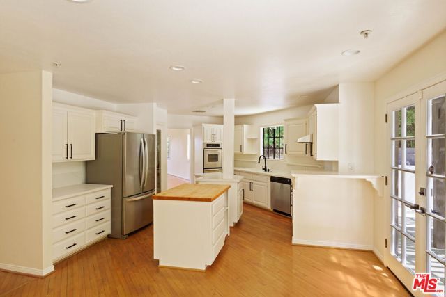 5237 San Feliciano Drive, Woodland Hills (los Angeles), CA 91364