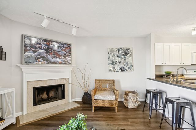 3247 Harpeth Springs Dr, Nashville, TN 37221