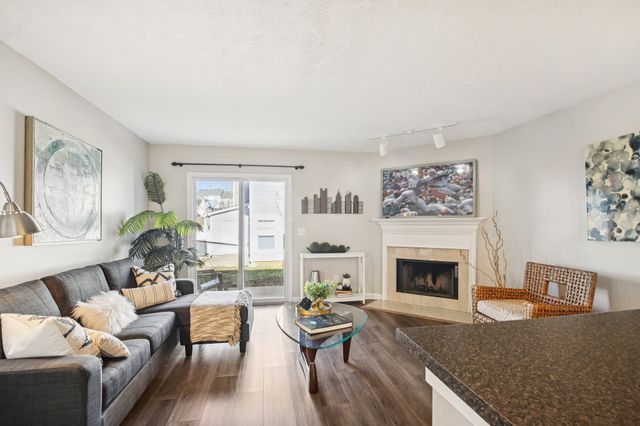 3247 Harpeth Springs Dr, Nashville, TN 37221