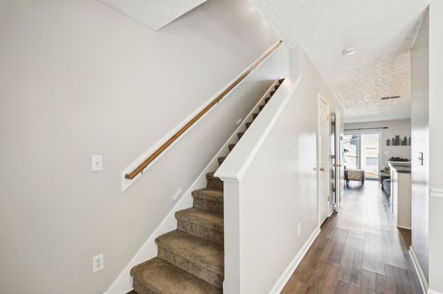 3247 Harpeth Springs Dr, Nashville, TN 37221