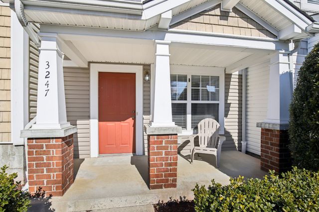 3247 Harpeth Springs Dr, Nashville, TN 37221
