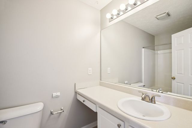 3247 Harpeth Springs Dr, Nashville, TN 37221