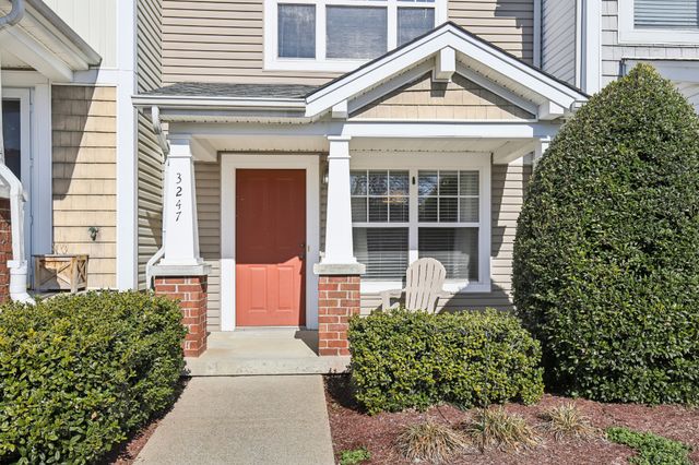 3247 Harpeth Springs Dr, Nashville, TN 37221