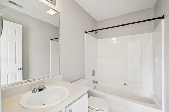 3247 Harpeth Springs Dr, Nashville, TN 37221