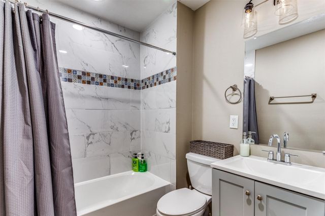 3217 Huron Trail, Lake Worth, TX 76135