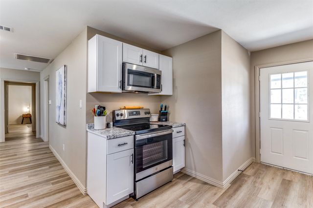 3217 Huron Trail, Lake Worth, TX 76135