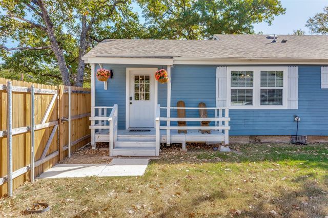 3217 Huron Trail, Lake Worth, TX 76135