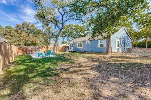 3217 Huron Trail, Lake Worth, TX 76135