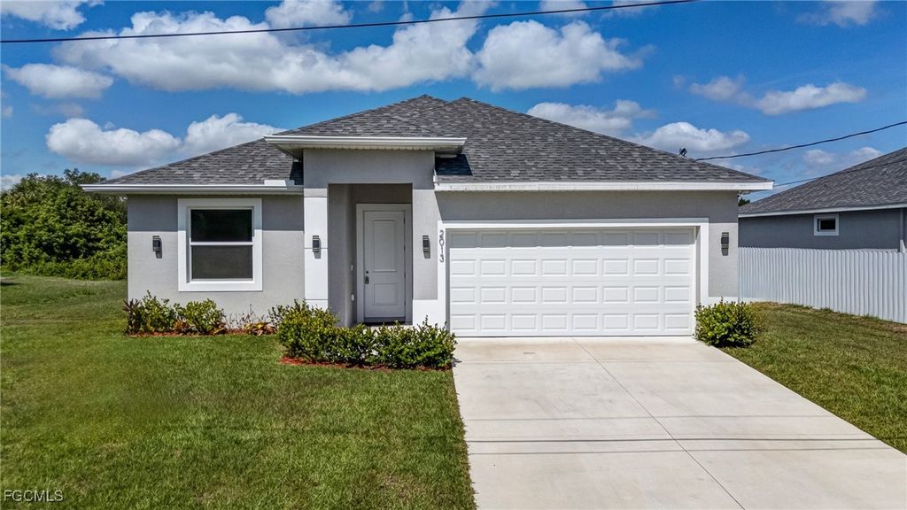 5027 S PEACHTREE CIR, Labelle, FL 33935